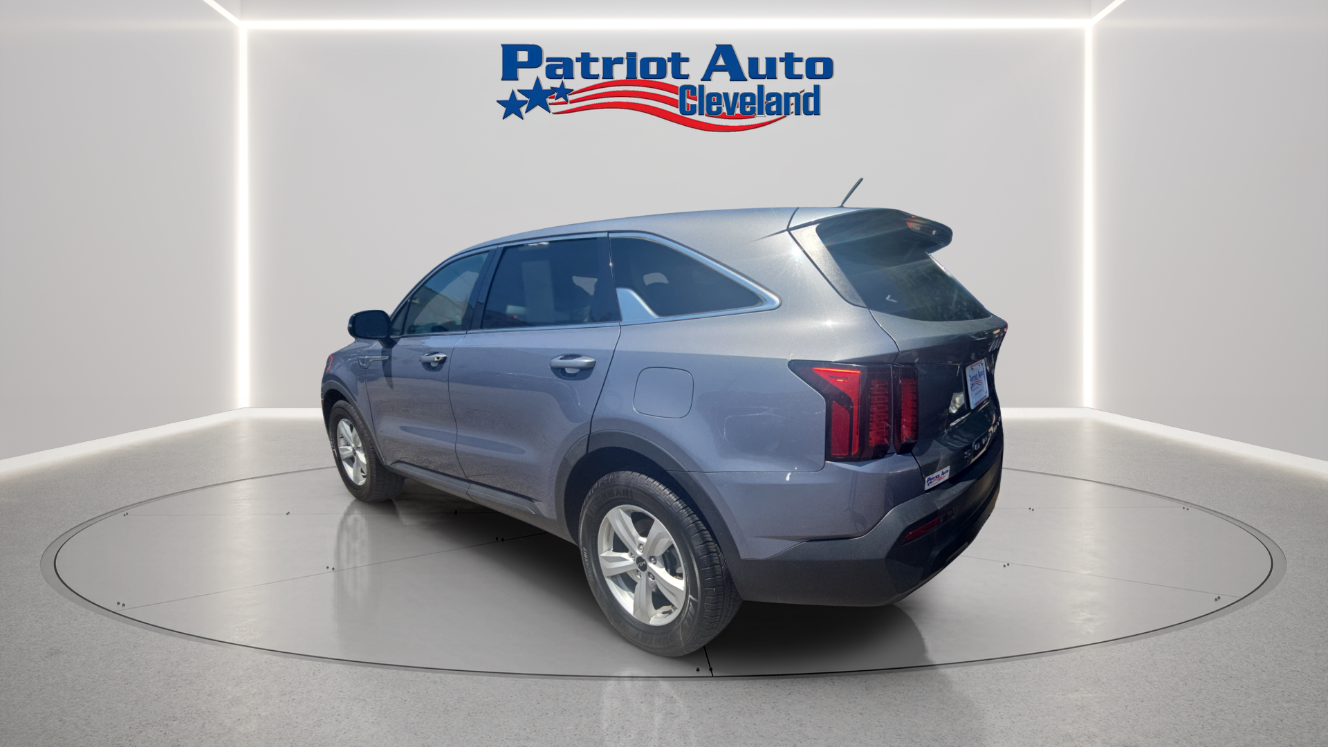 2022 Kia Sorento LX - Image 3