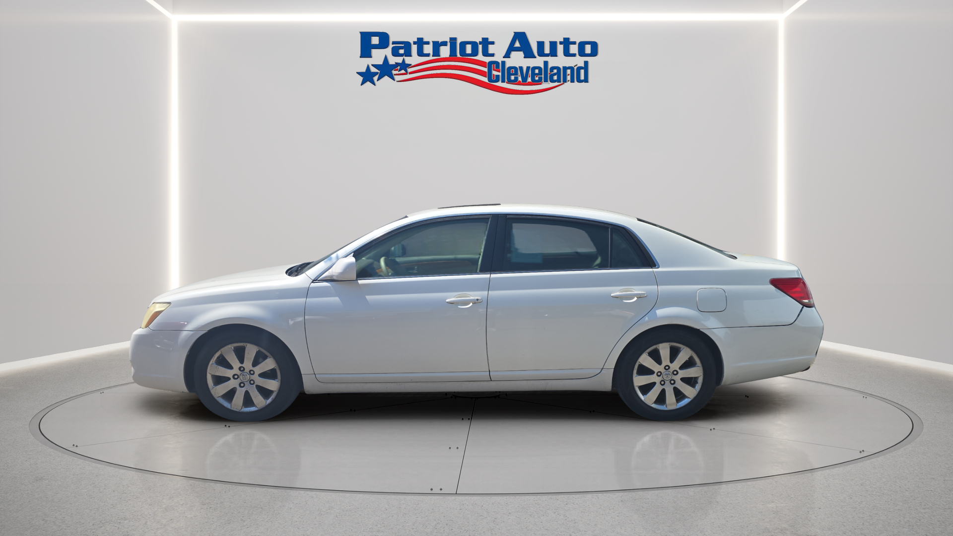 Photo 2 of 2006 Toyota Avalon XL