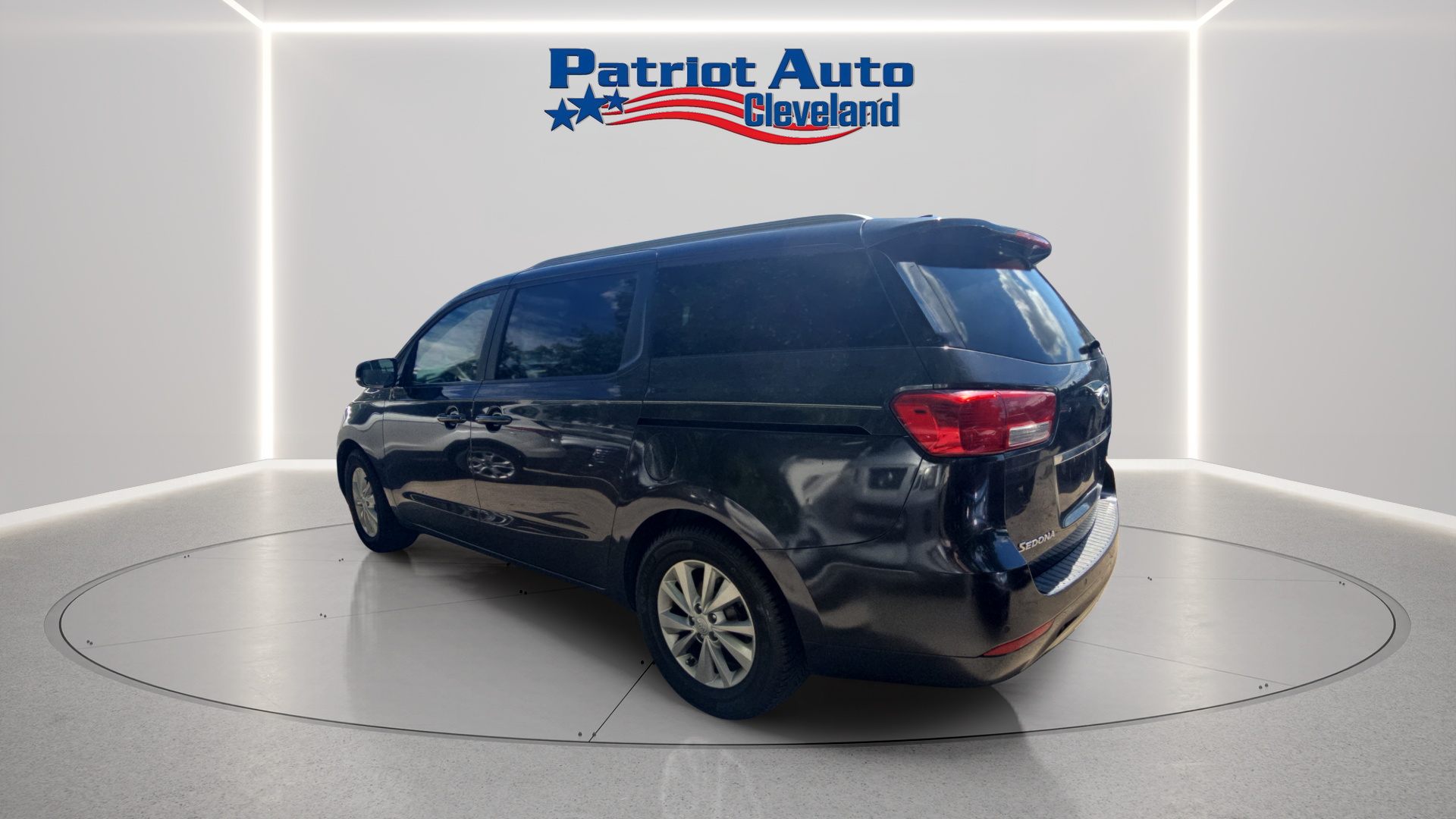 Photo 3 of 2017 Kia Sedona LX