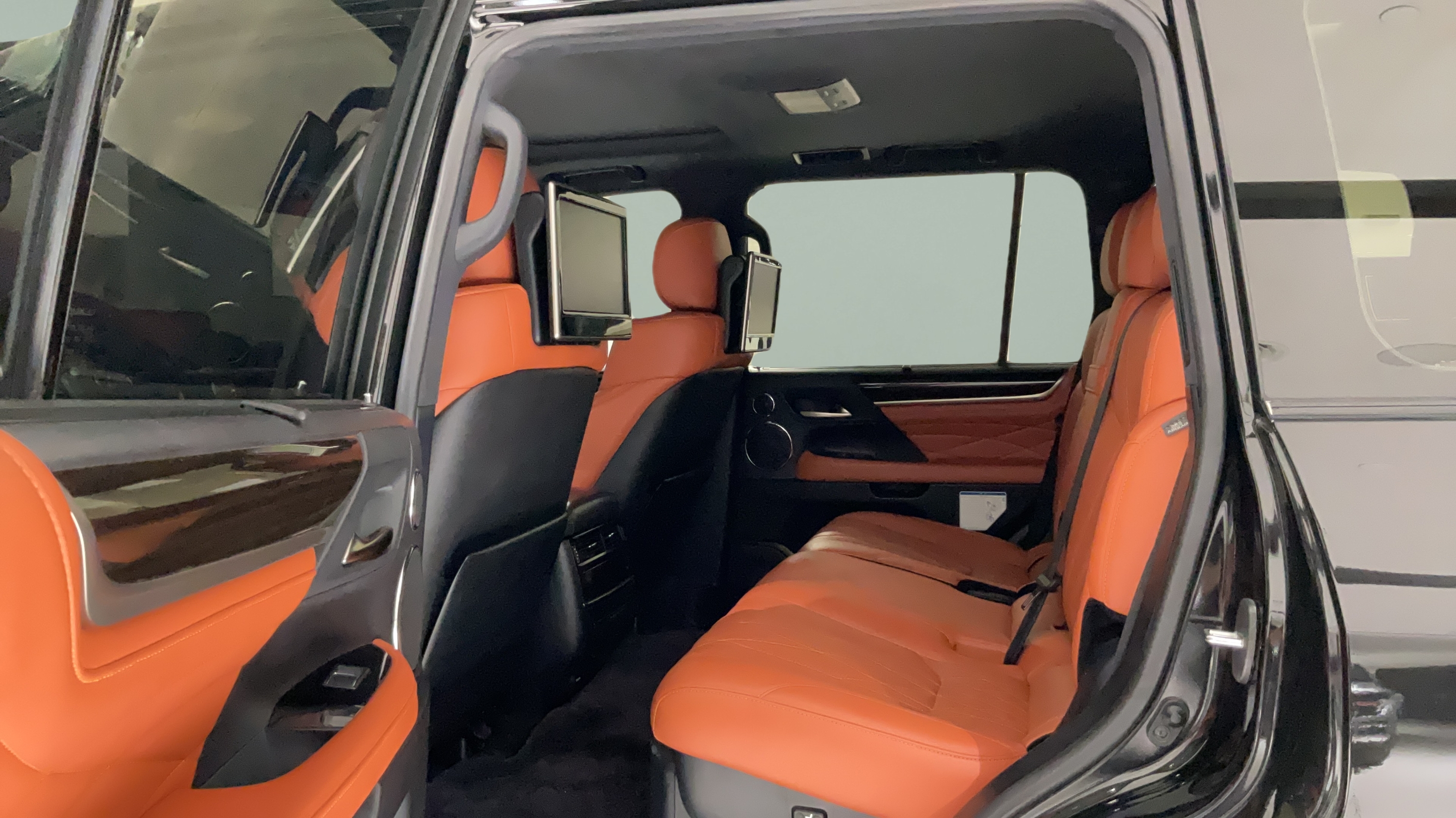 Lexus LX570